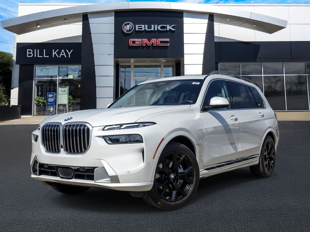 White Metallic 2026 BMW X7 xDrive40i SUV / Crossover All-Wheel Drive 8-Speed Automatic
