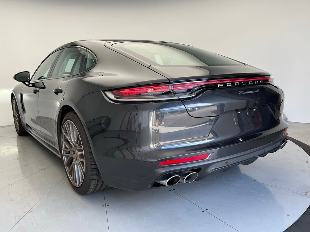 Thumbnail: 2023 Porsche Panamera - 3