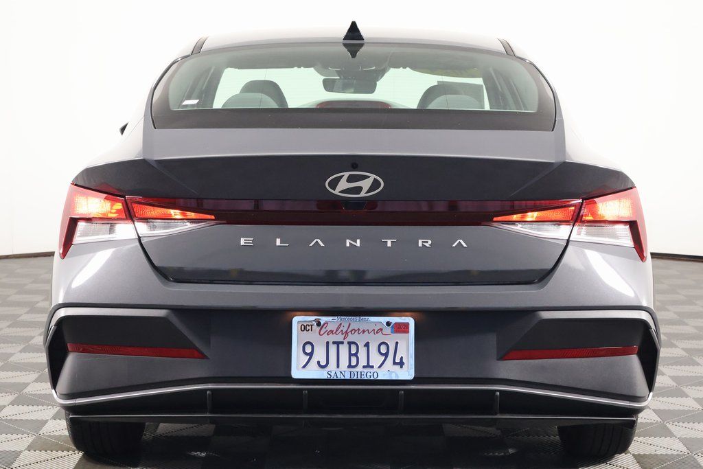 Thumbnail: 2024 Hyundai Elantra - 5