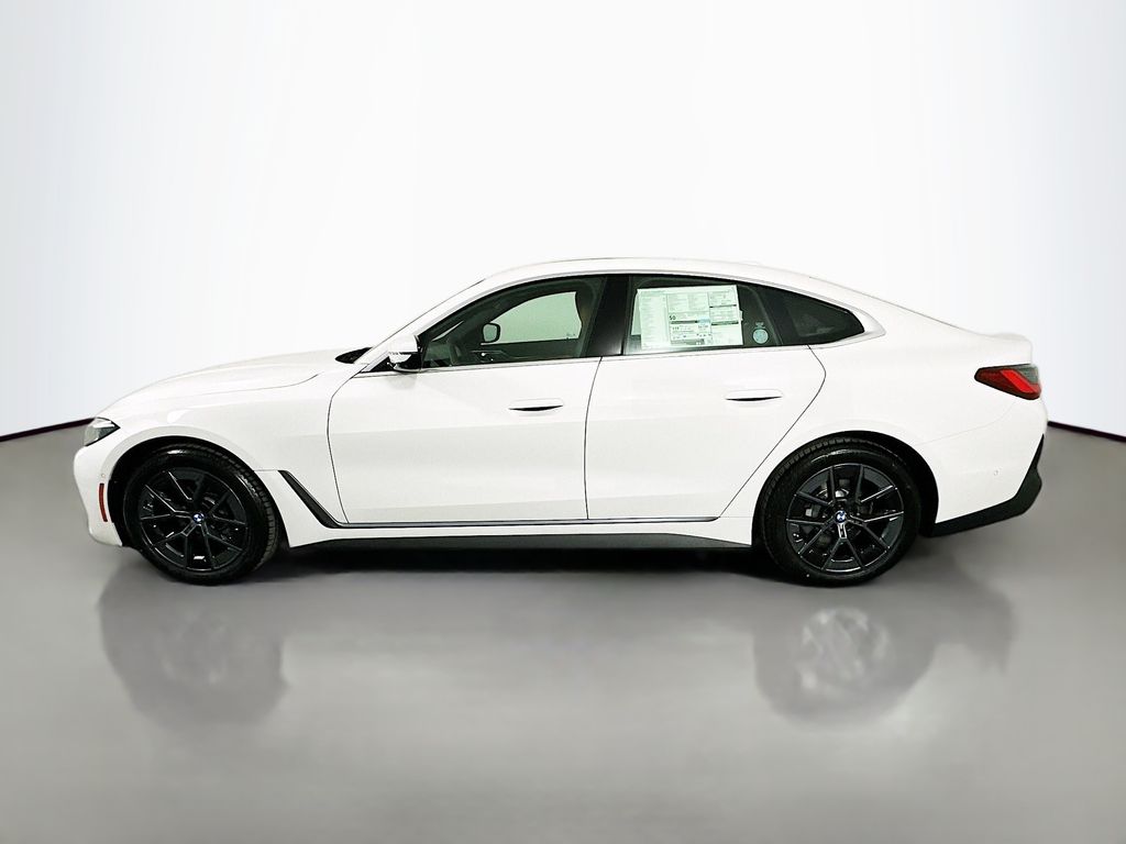 Thumbnail: 2026 BMW i4 - 8