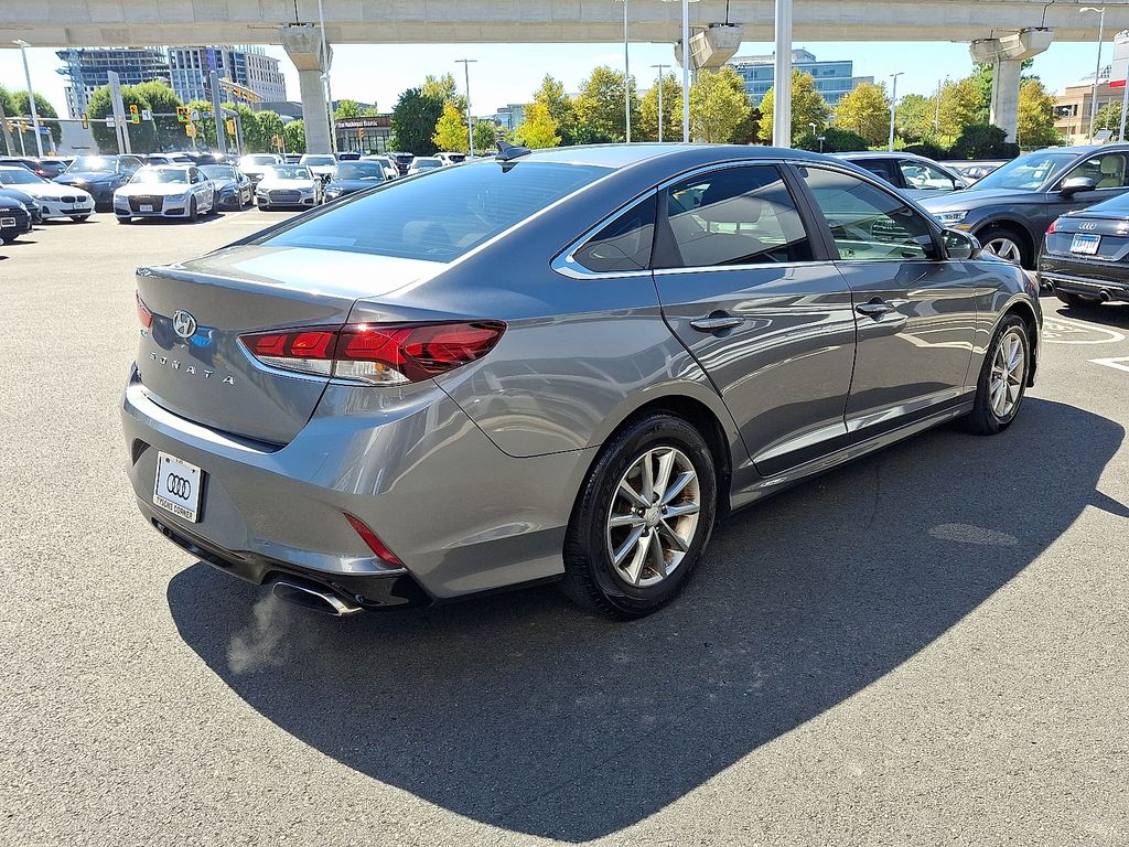 Thumbnail: 2018 Hyundai Sonata - 4