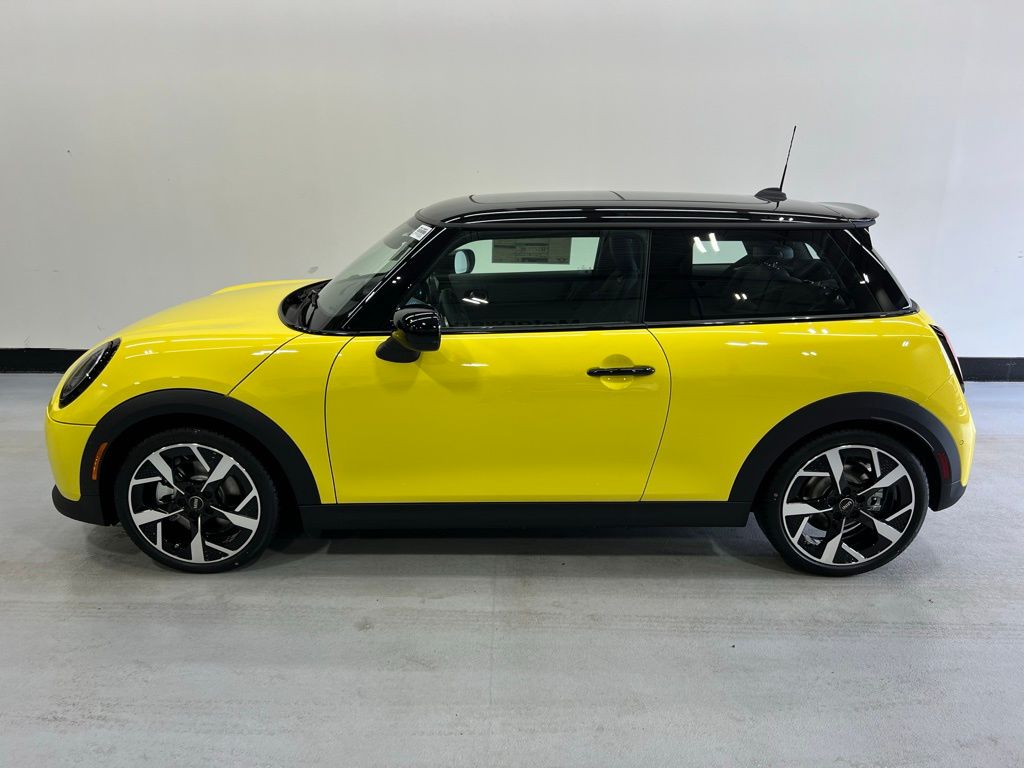 2025 MINI Cooper S 2