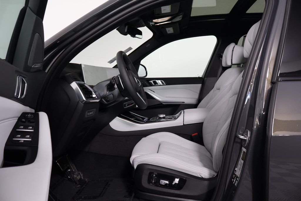 Thumbnail: 2026 BMW X5 - 5