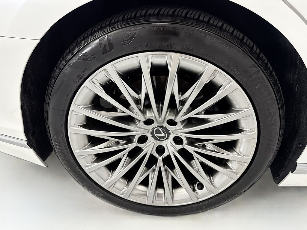 Thumbnail: 2024 Lexus LS - 31