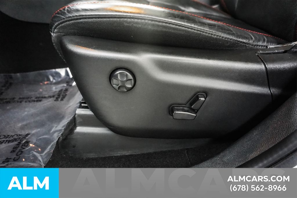 Used 2024 White Dodge R/T image 30