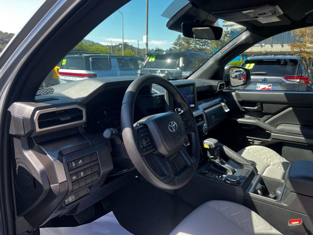2025 Toyota Tacoma SR5 Double Cab photo 5