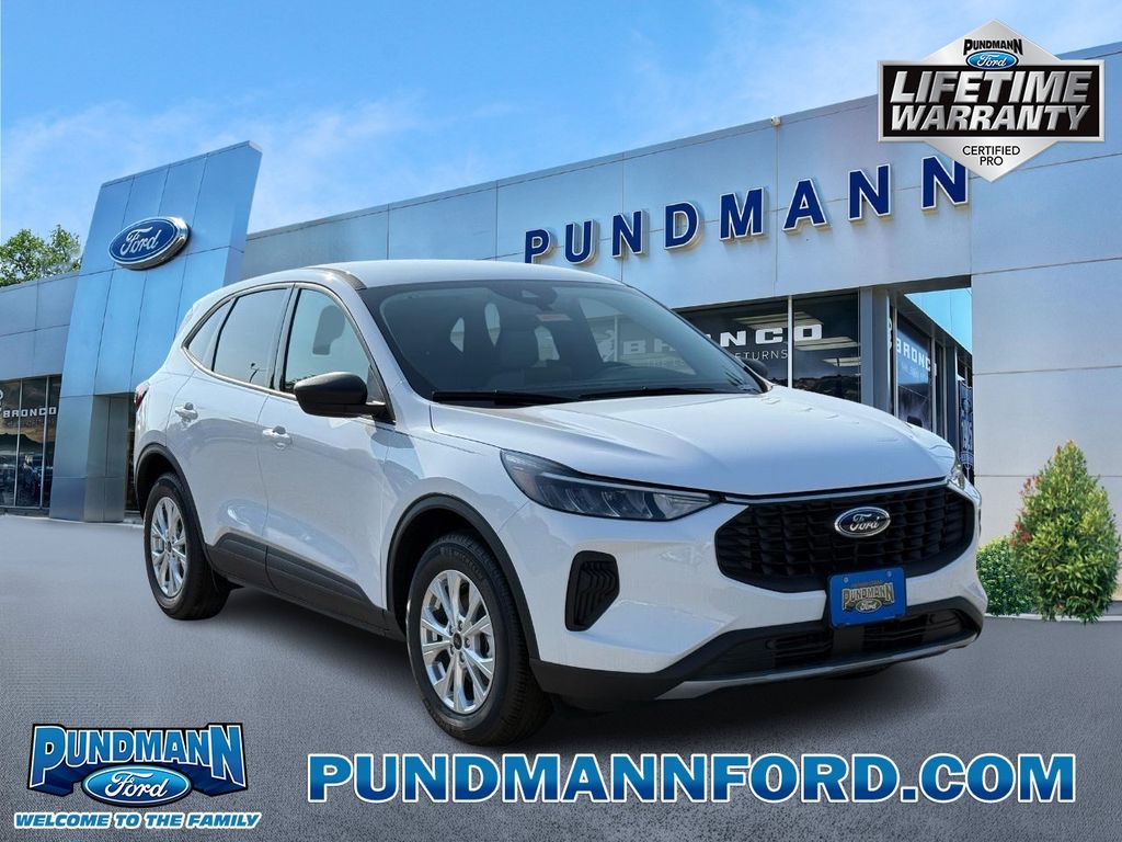 Oxford White 2026 Ford Escape SUV / Crossover Front-Wheel Drive Automatic
