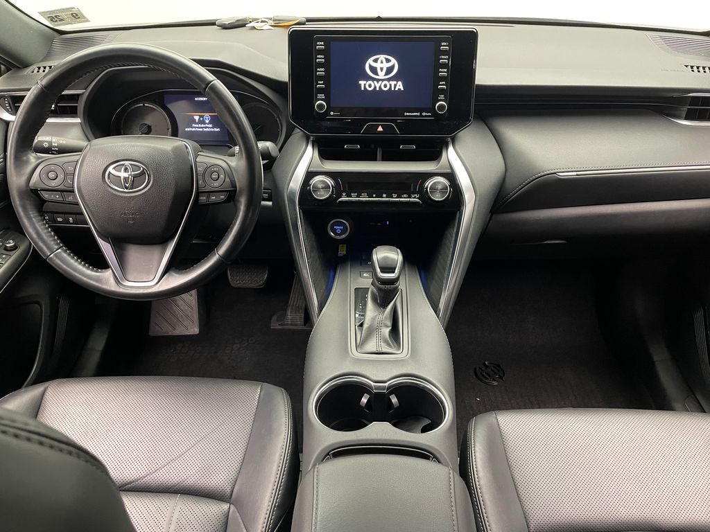 2021 Toyota Venza XLE 19