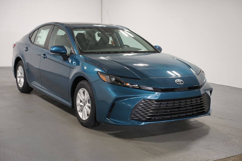 Thumbnail: 2026 Toyota Camry - 3