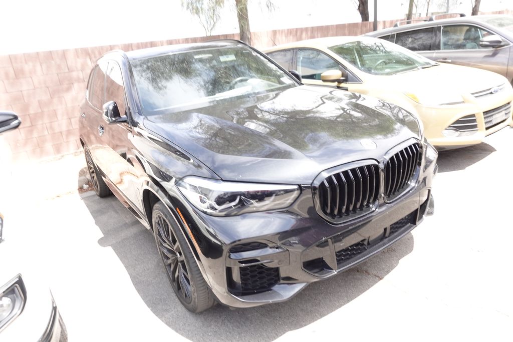 2022 BMW X5 M50i's photo