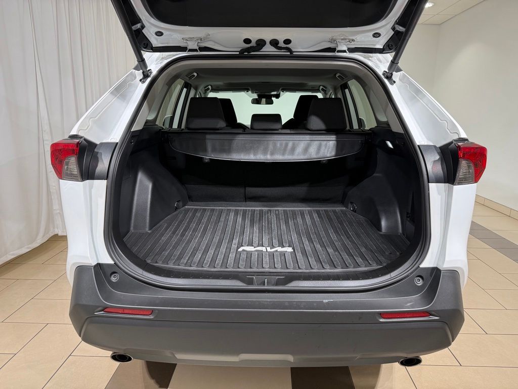 Thumbnail: 2024 Toyota RAV4 - 11