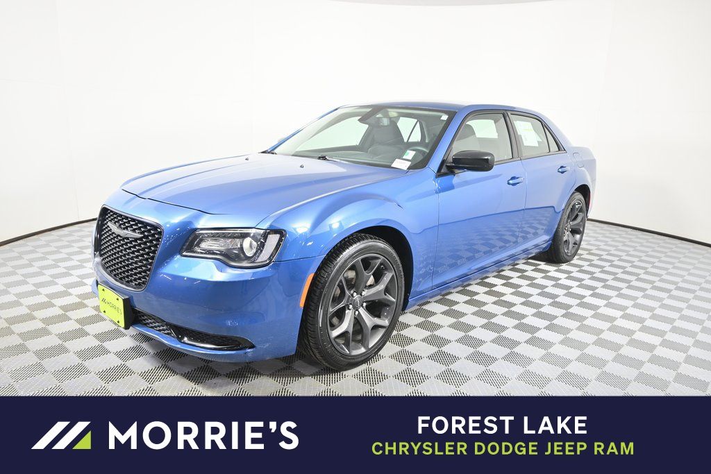 2022 Chrysler 300 Touring