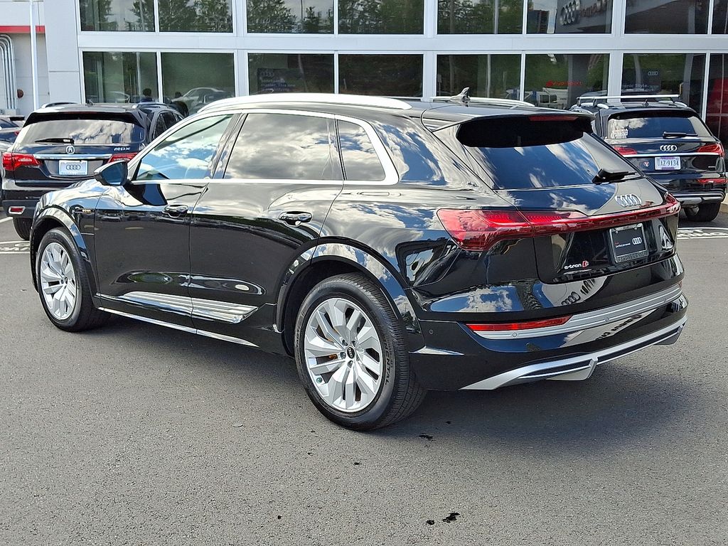2022 Audi e-tron S Premium Plus 6