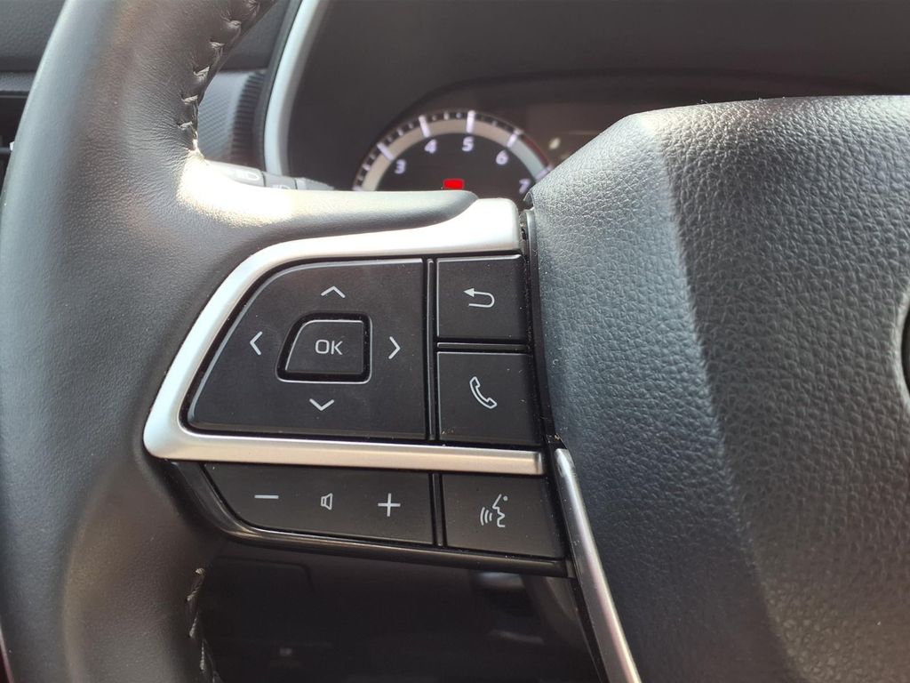 2024 Toyota Highlander XSE Beige at Toyota of Victoria