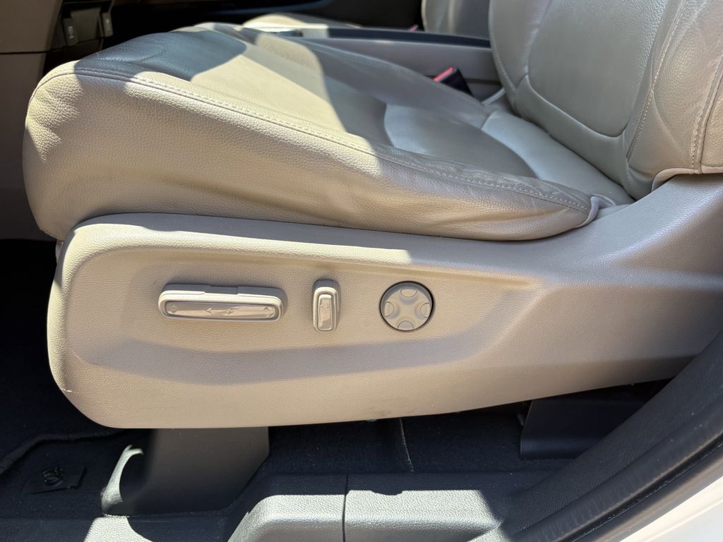 2018 Honda Odyssey EX-L White at Community Honda