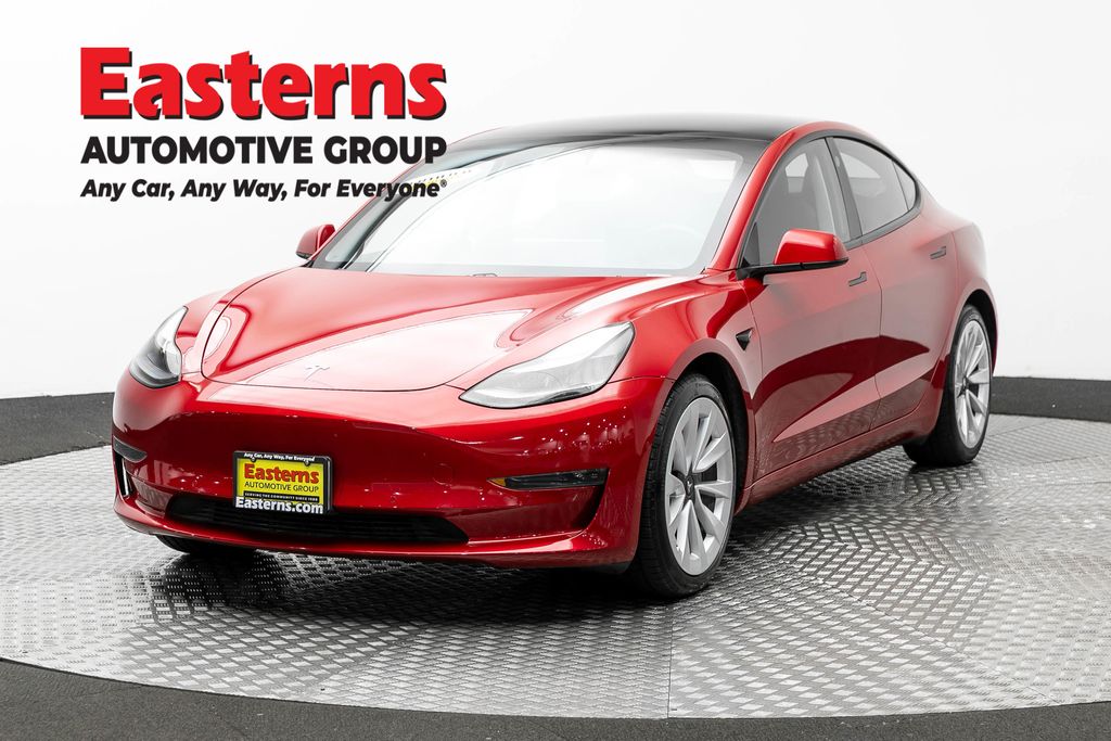 2021 Tesla Model 3 Standard Range Plus's photo