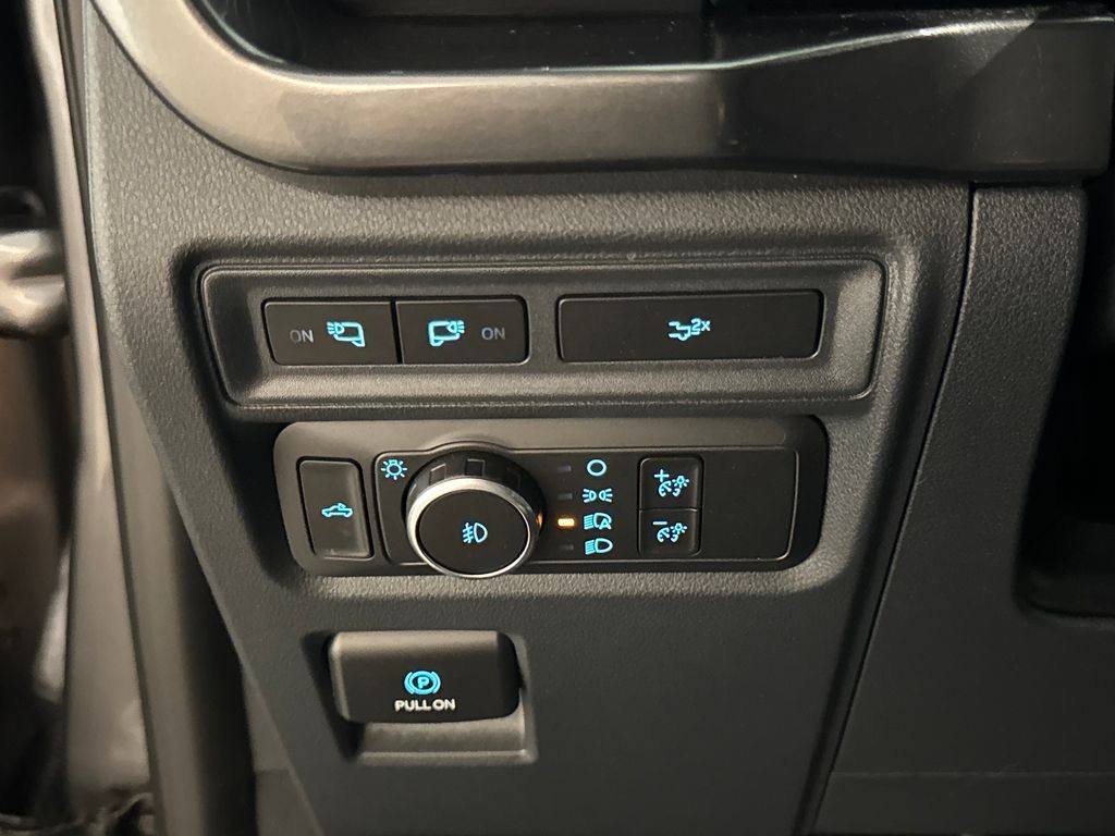 Certified Used 2022 Gray Ford XLT image 20