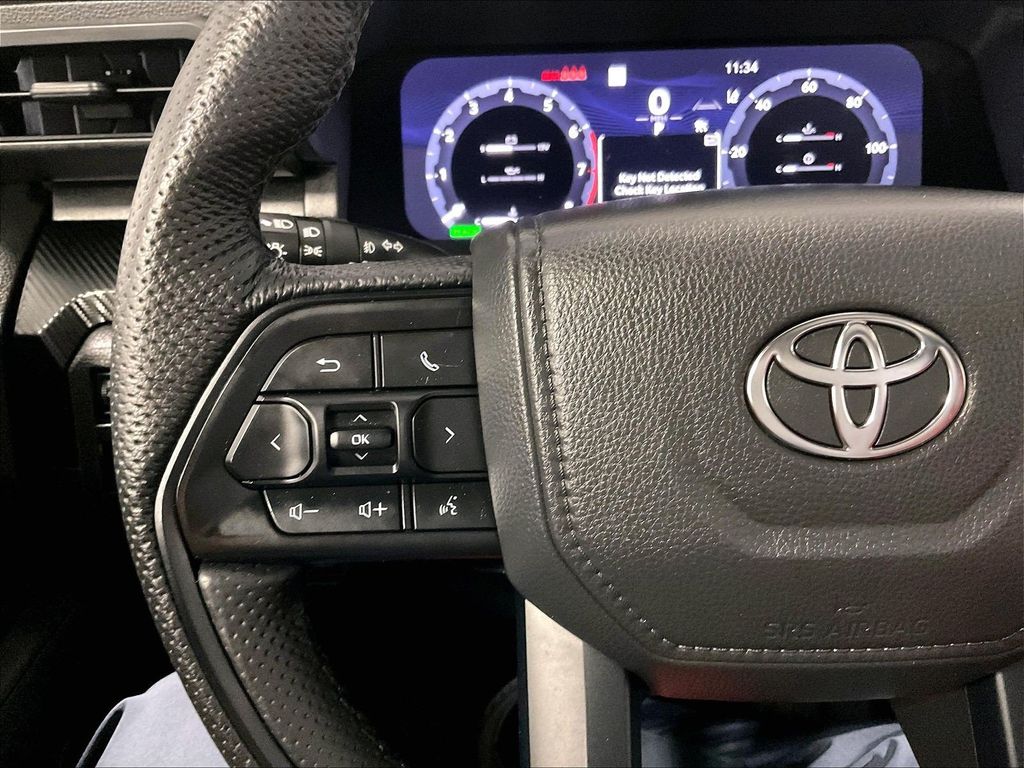2025 Toyota Tacoma Hybrid — photo 23