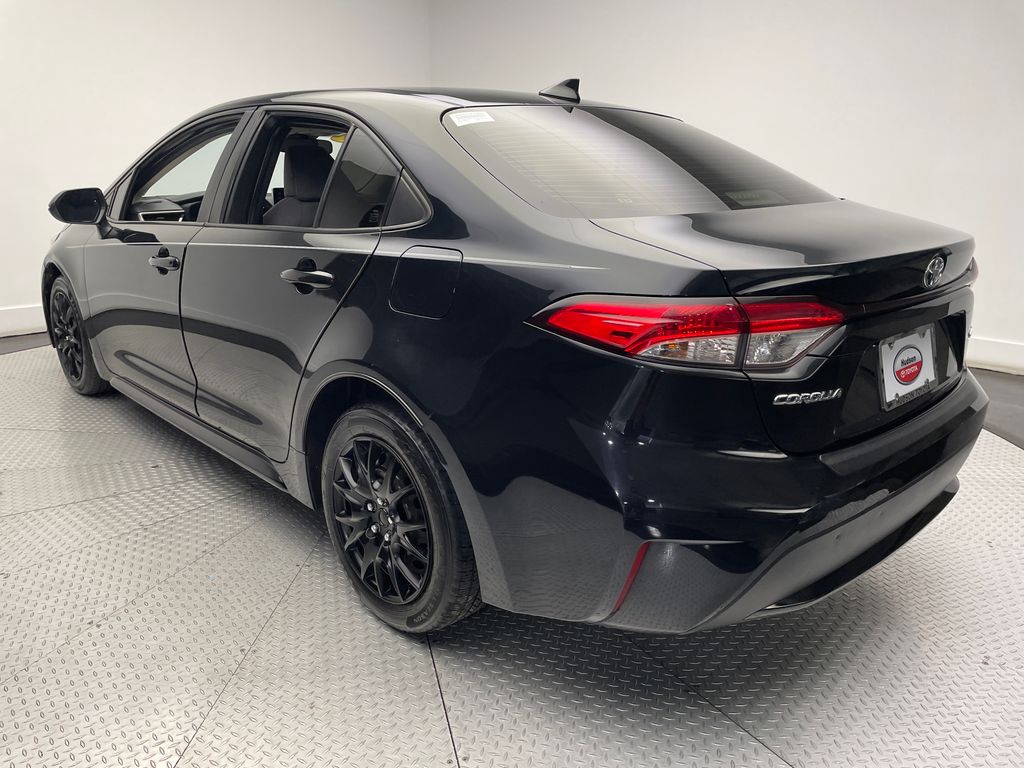 2020 Toyota Corolla LE 7