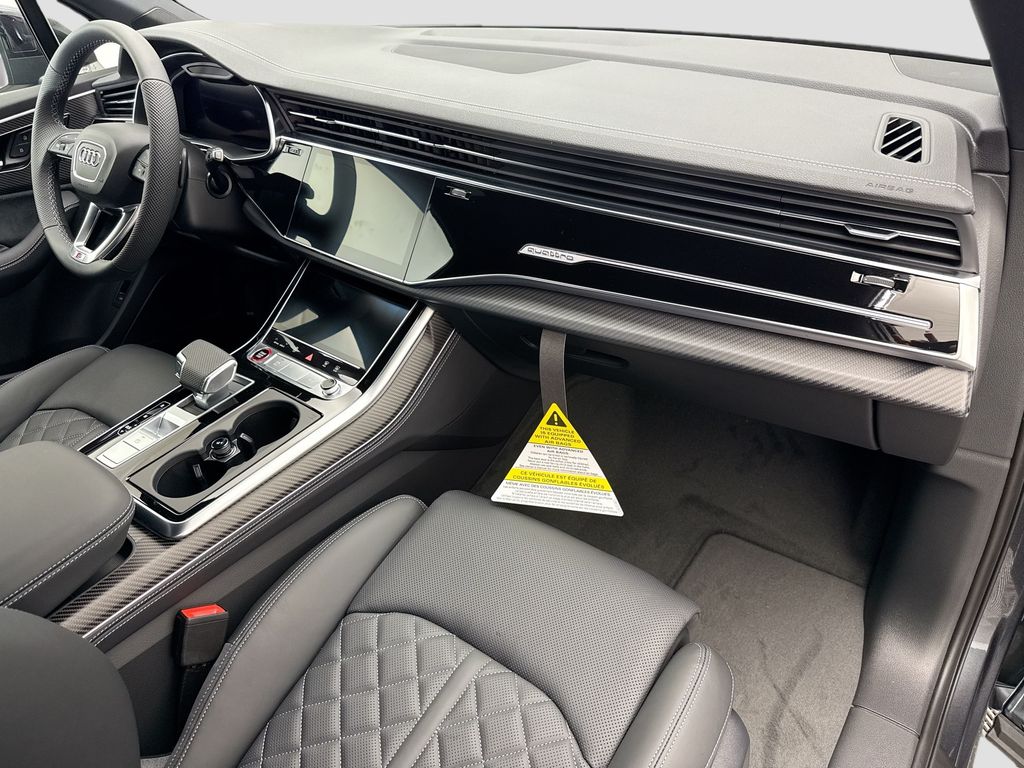 Thumbnail: 2026 Audi SQ7 - 16