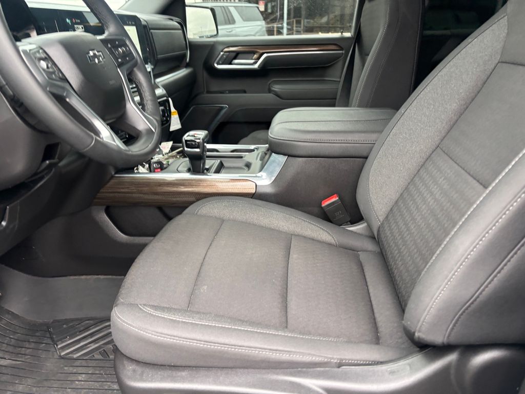 Used Car 2025 Chevrolet Silverado 1500  Lt Trail Boss For Sale Under $60,000 In Austin, Texas