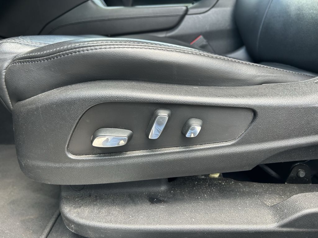 2018 Cadillac XT5 Premium Luxury Silver at Bravo Nissan