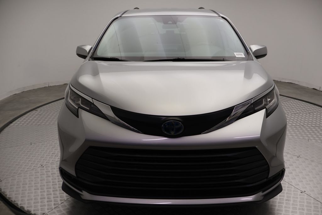 Thumbnail: 2023 Toyota Sienna - 5