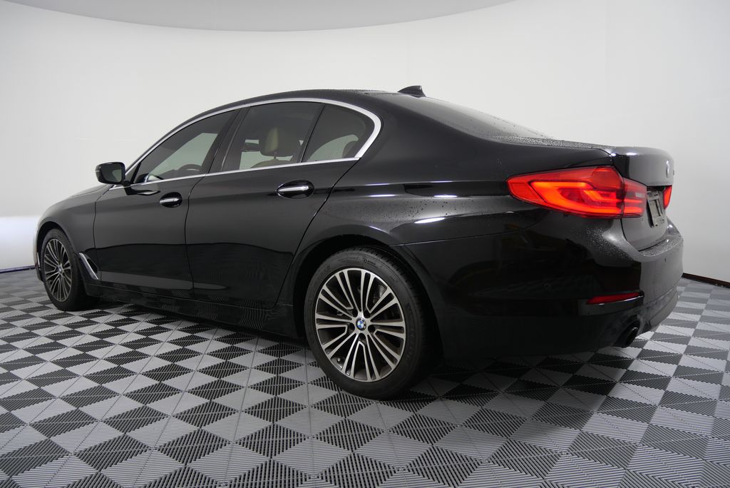 2017 BMW 5 Series 530i 6