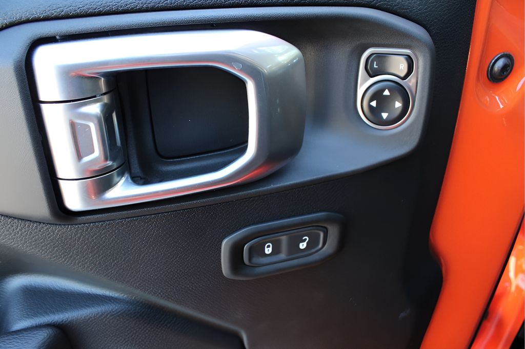 Used Car 2023 Jeep Gladiator  Willys For Sale Under $60,000 In Austin, Texas