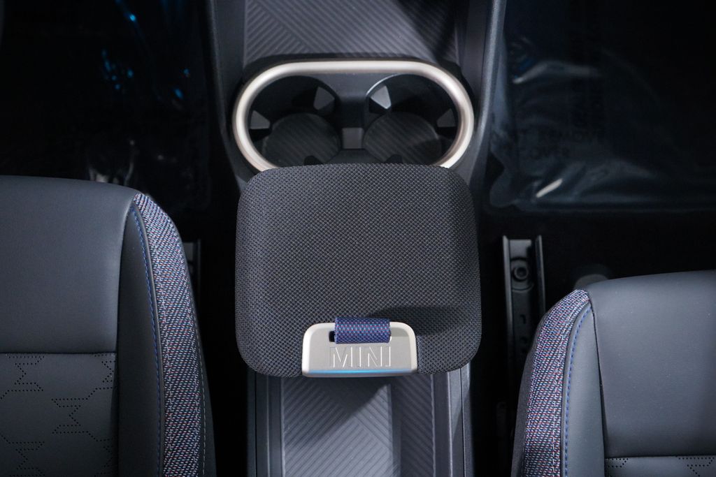 Thumbnail: 2025 MINI Cooper Countryman - 14