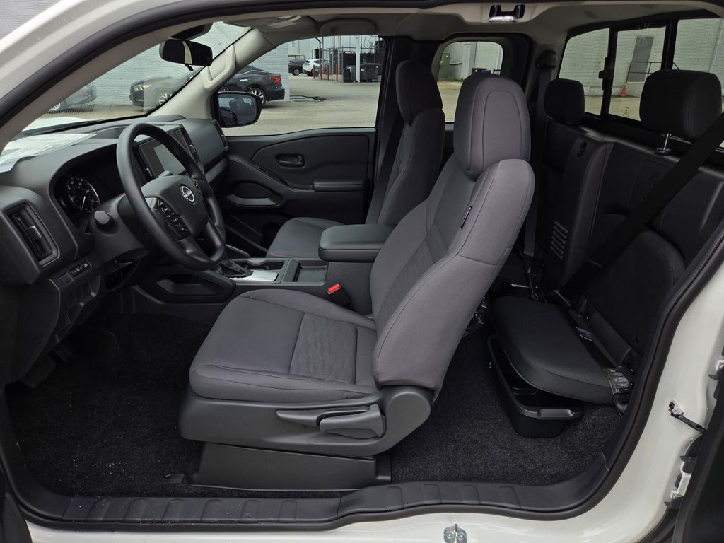 2026 Nissan Frontier S - Photo 11
