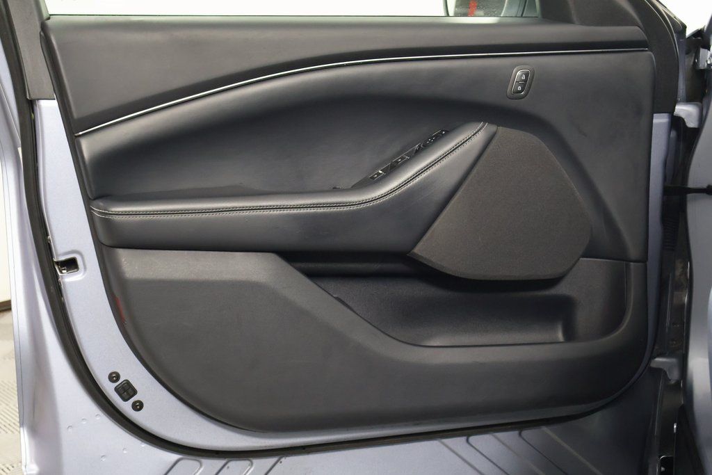 Thumbnail: 2022 Ford Mustang Mach-E - 12