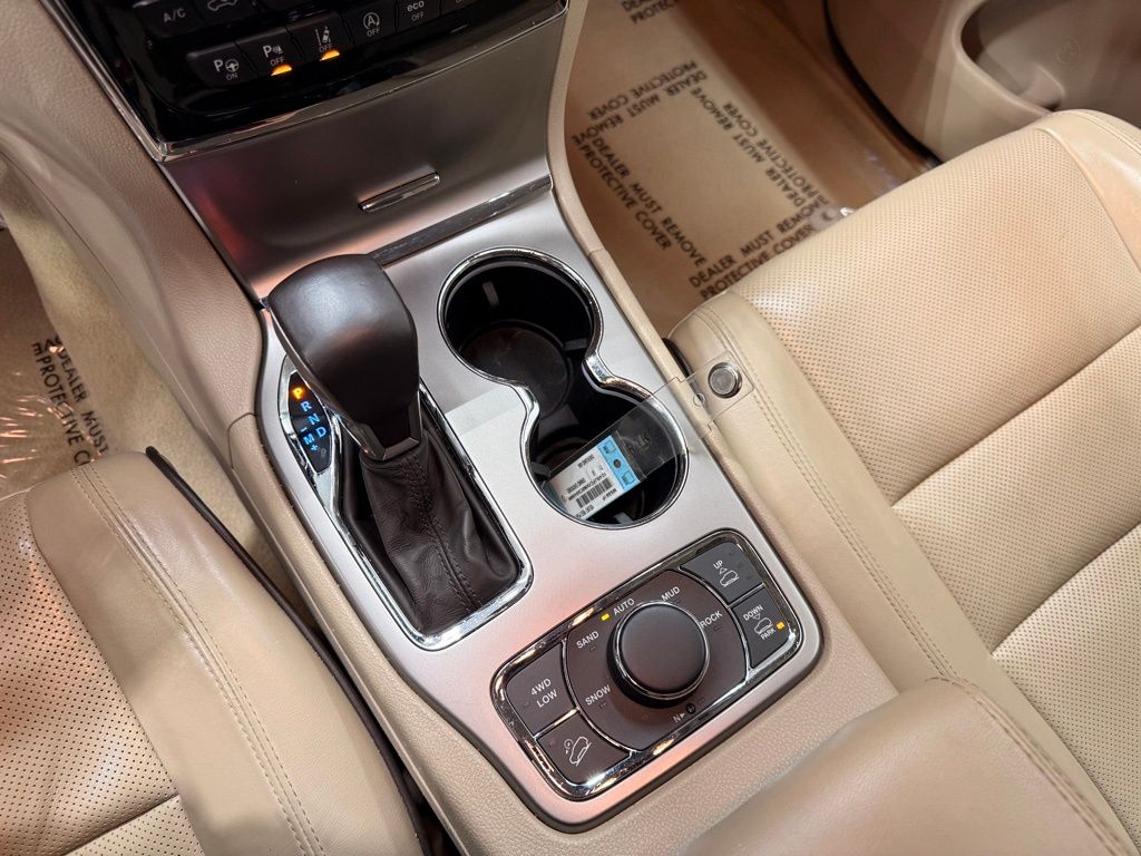 Thumbnail: 2021 Jeep Grand Cherokee - 19