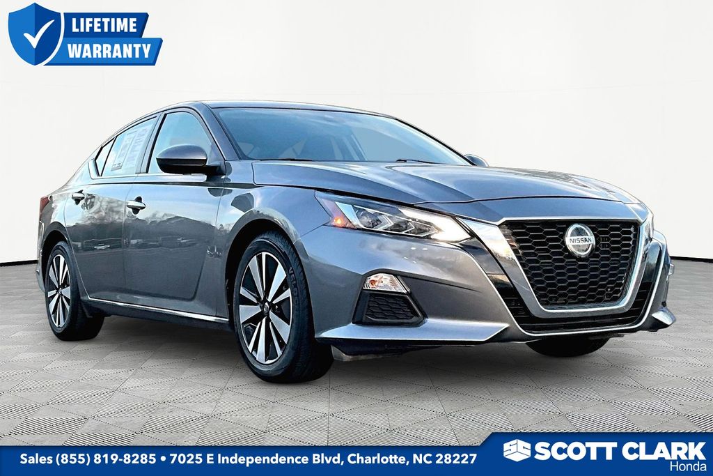 2022 Nissan Altima 2.5 SV