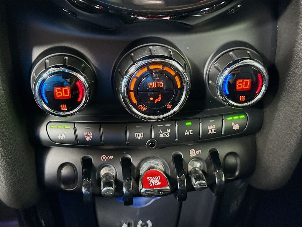 Thumbnail: 2015 MINI Cooper - 14