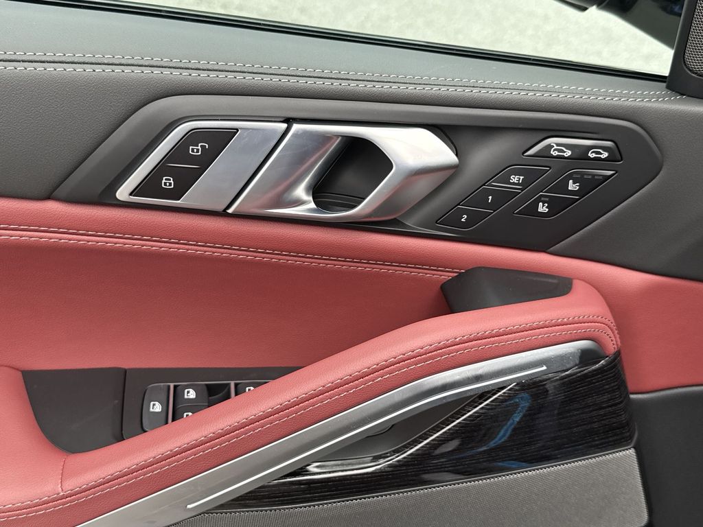 Thumbnail: 2027 BMW X6 - 13