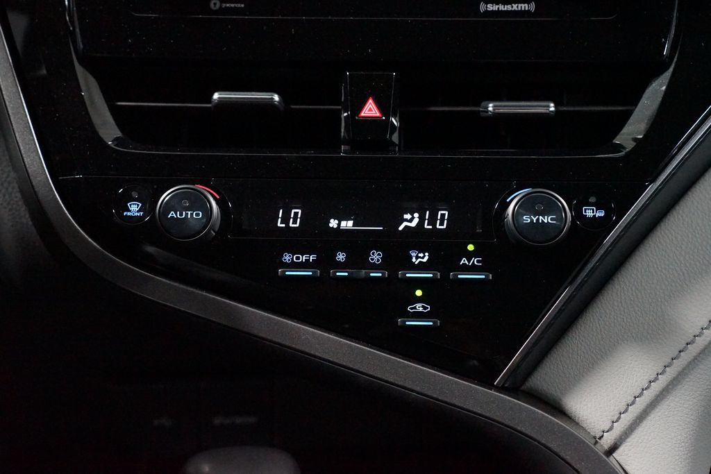 Thumbnail: 2022 Toyota Camry - 20