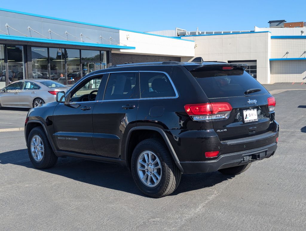 2019 Jeep Grand Cherokee Laredo E 7