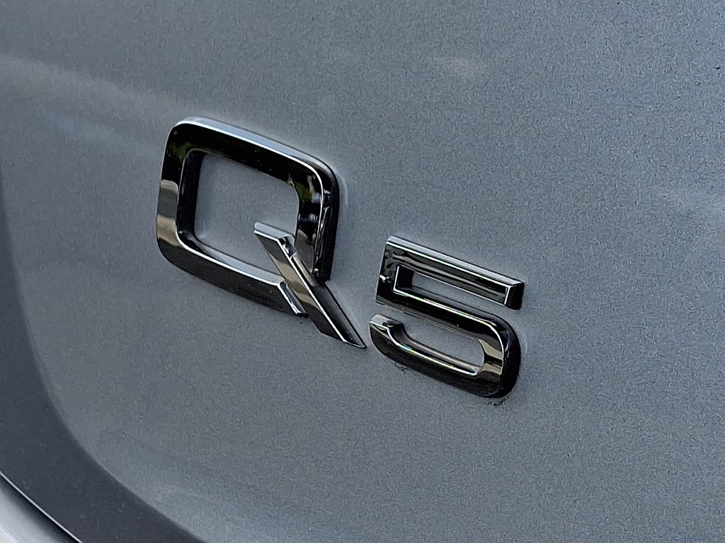 Thumbnail: 2023 Audi Q5 - 32