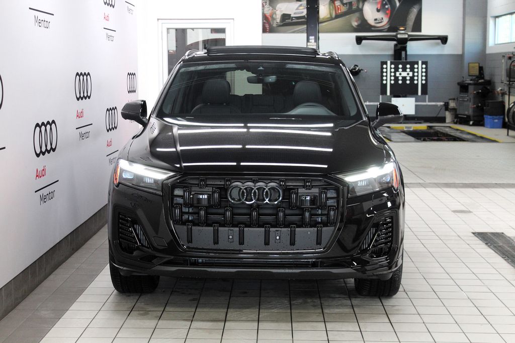 Thumbnail: 2026 Audi Q7 - 9