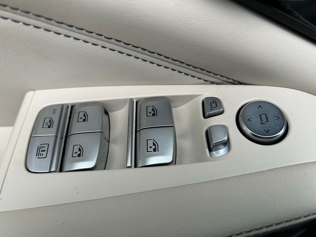 2022 BMW X7 M50i 18
