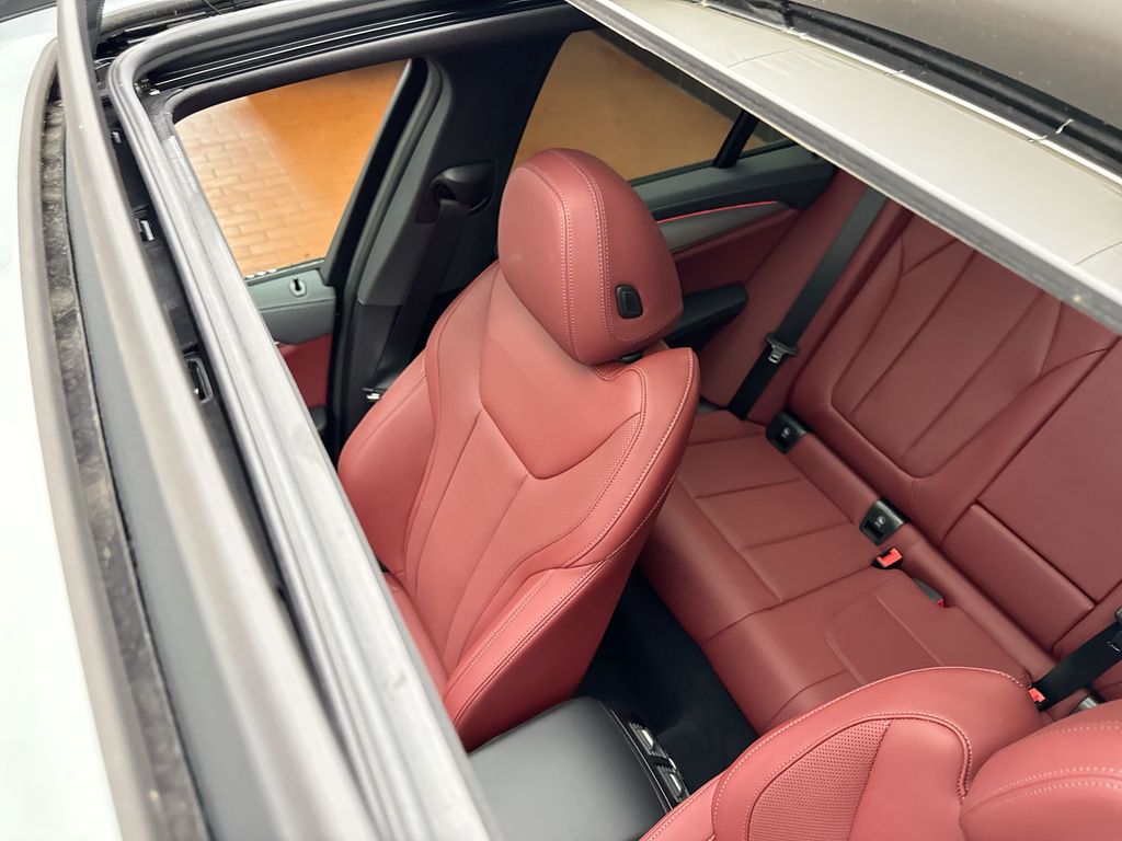 2024 BMW X3 M40i 14