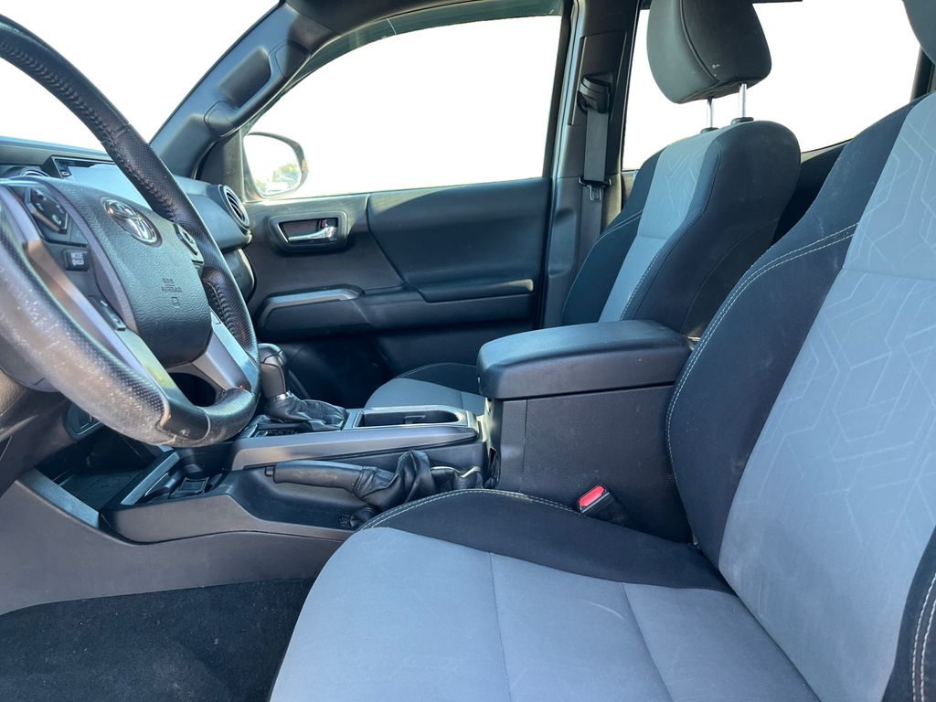 Used Car 2021 Toyota Tacoma  Trd Sport For Sale Under $35,000 In Taylor, Texas