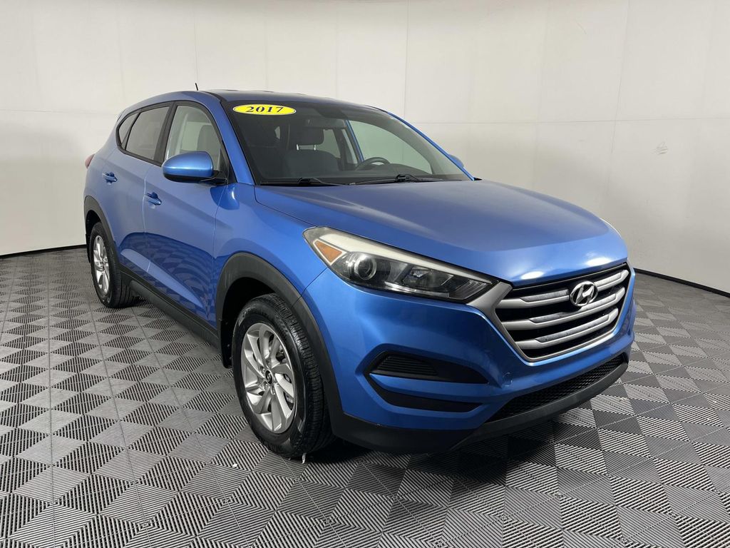 Caribbean Blue 2017 Hyundai Tucson 2.0L SE FWD SUV / Crossover Front-Wheel Drive 6-Speed Automatic
