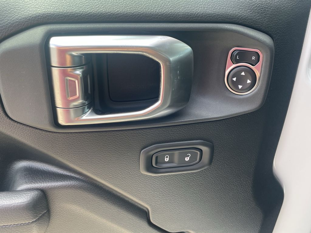 2025 Jeep Gladiator Rubicon White at Legacy Ford