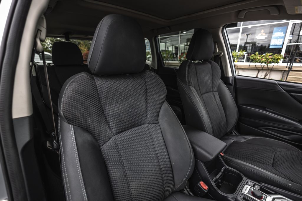 2019 Subaru Forester Premium thumbnail 31