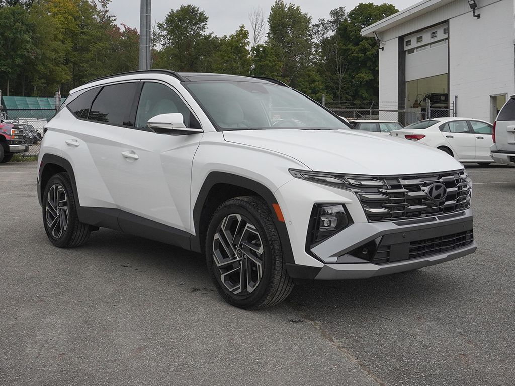 Used 2025 White Hyundai Limited image 2