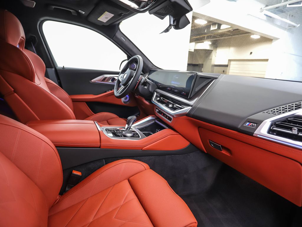 Thumbnail: 2026 BMW XM - 30