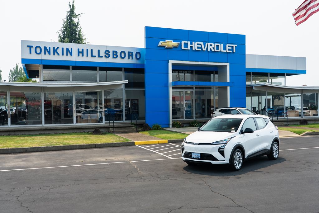 Summit White 2027 Chevrolet Bolt SUV / Crossover Front-Wheel Drive 1-Speed Automatic