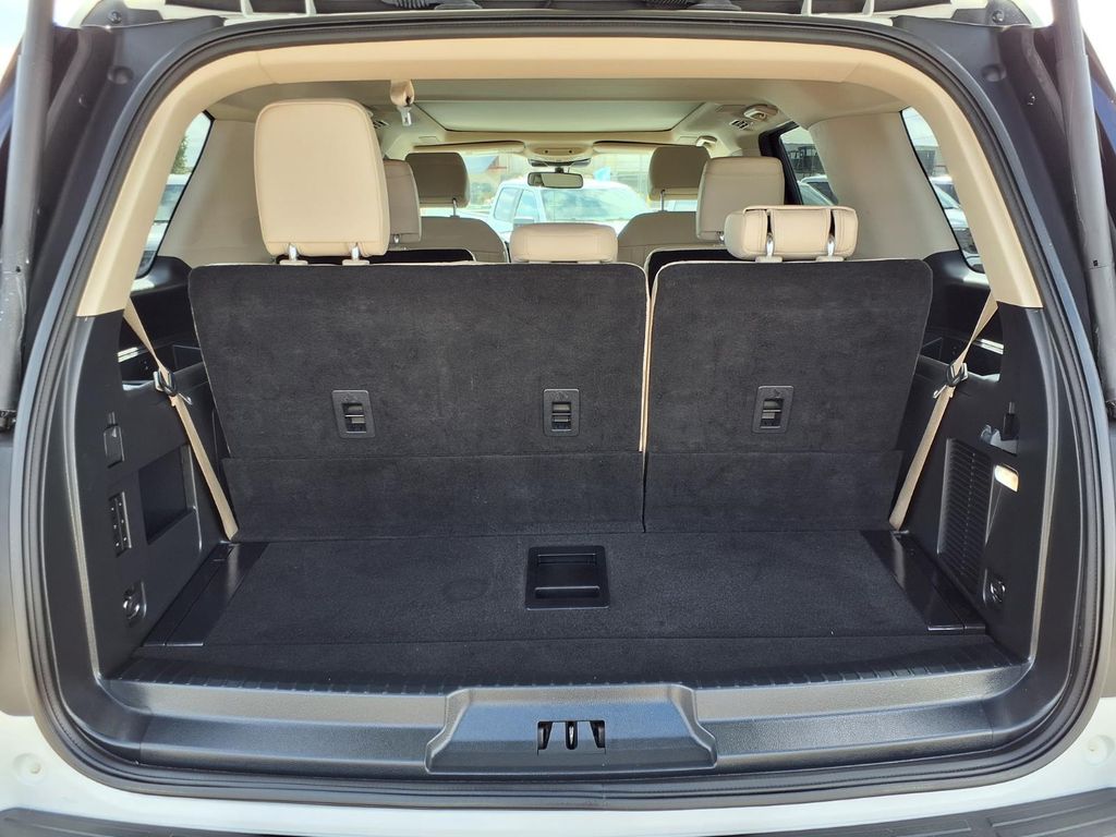 2023 Ford Expedition Platinum White at Texan Dodge Chrysler Jeep Ram